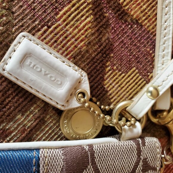 Coach Signature Stripe Wristlet A0749-40542 - Picture 8 of 8